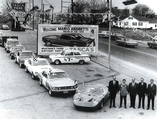 Tasca_Ford_Dealership_circa_1967_with_Mario_Andretti.jpg