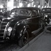 1935_Chrysler_Airstream___Airflow_Assembly_Line_f3q_BW.JPG